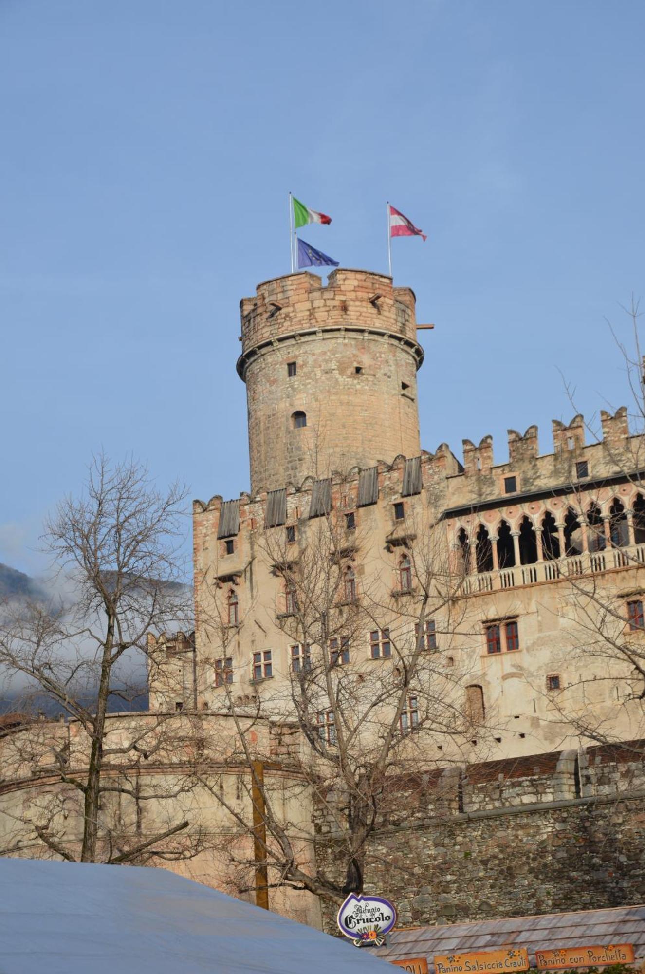 B&B La Loggia Del Castello Trento Exterior foto