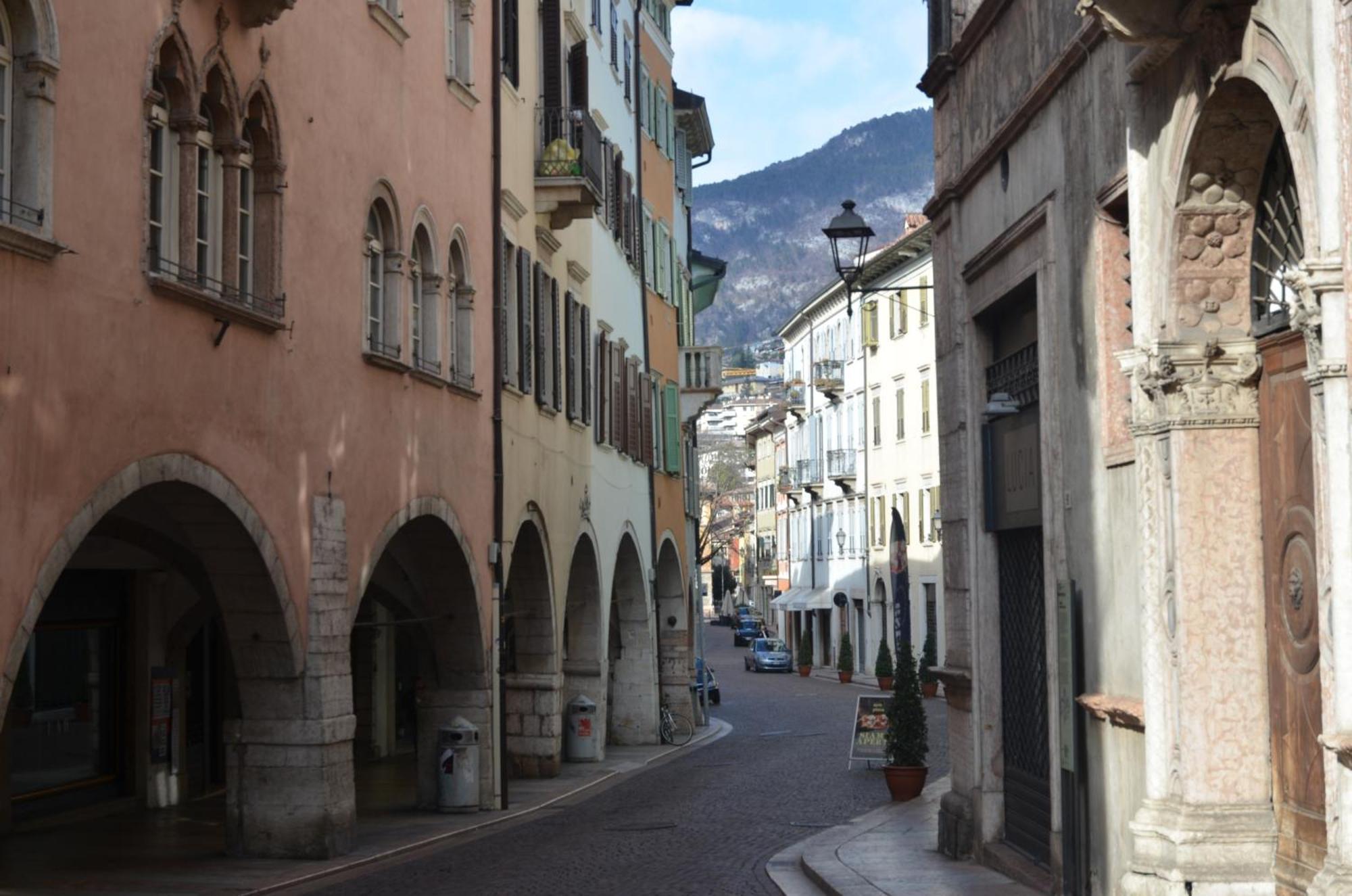 B&B La Loggia Del Castello Trento Exterior foto