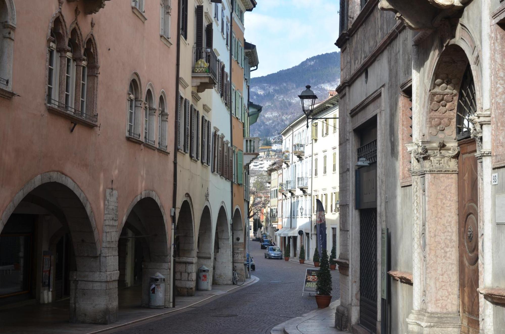 B&B La Loggia Del Castello Trento Exterior foto