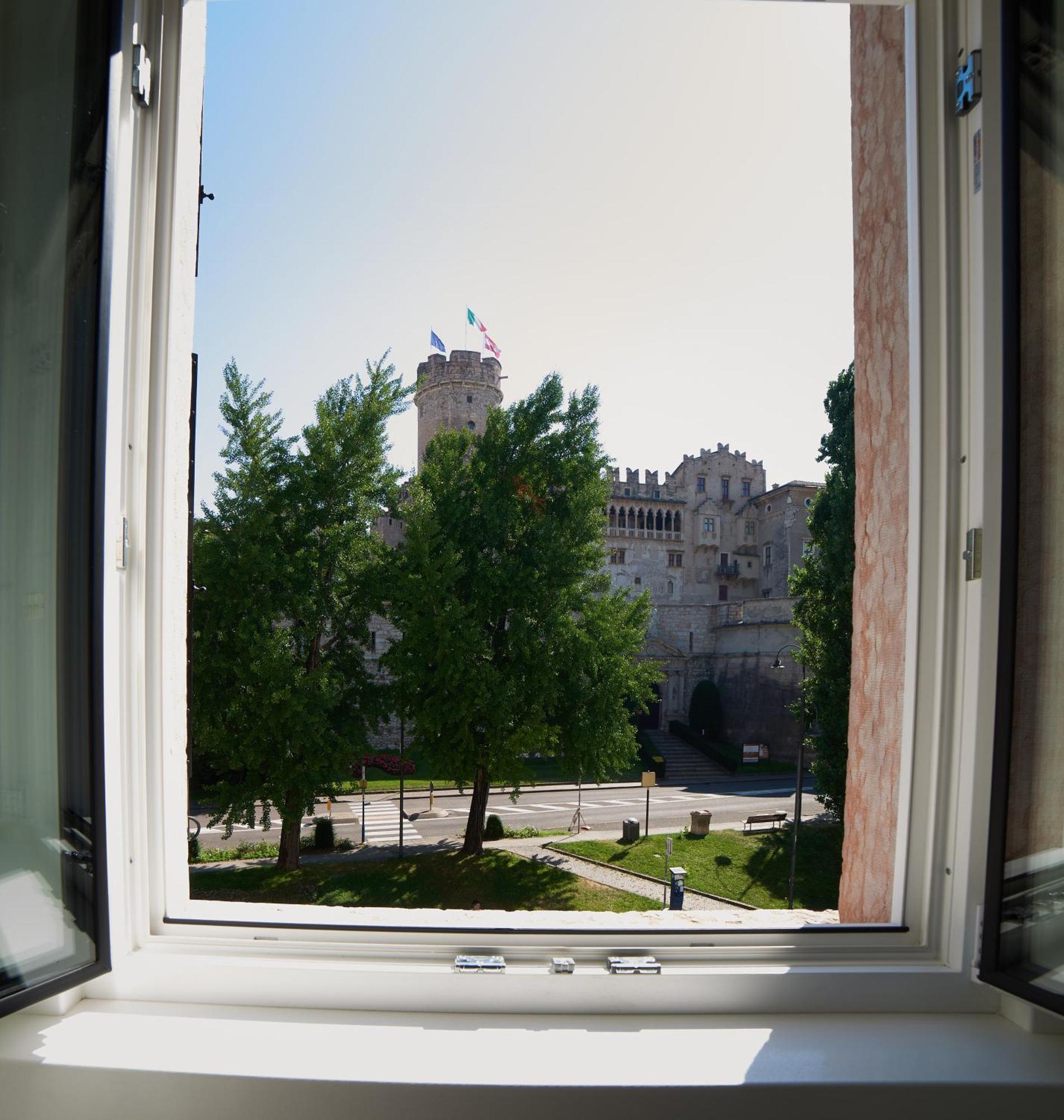 B&B La Loggia Del Castello Trento Exterior foto