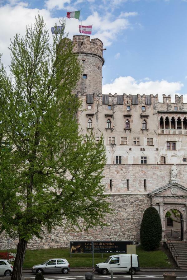 B&B La Loggia Del Castello Trento Exterior foto